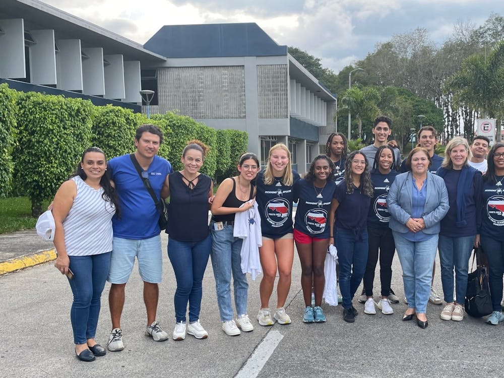 Spiders pose for a photo in San Jose, Costa Rica. Photo courtesy of Richmond Athletics. 
