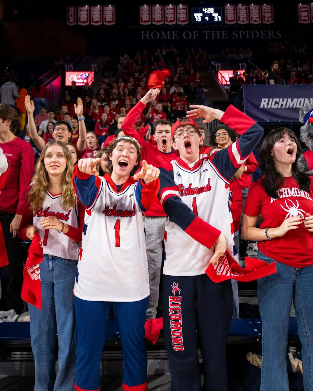 <p>More than 5,000 fans gathered in the Robins Center for Operation: Code Red in rival game against Virginia Commonwealth University. Courtesy of Richmond Athletics.&nbsp;</p>