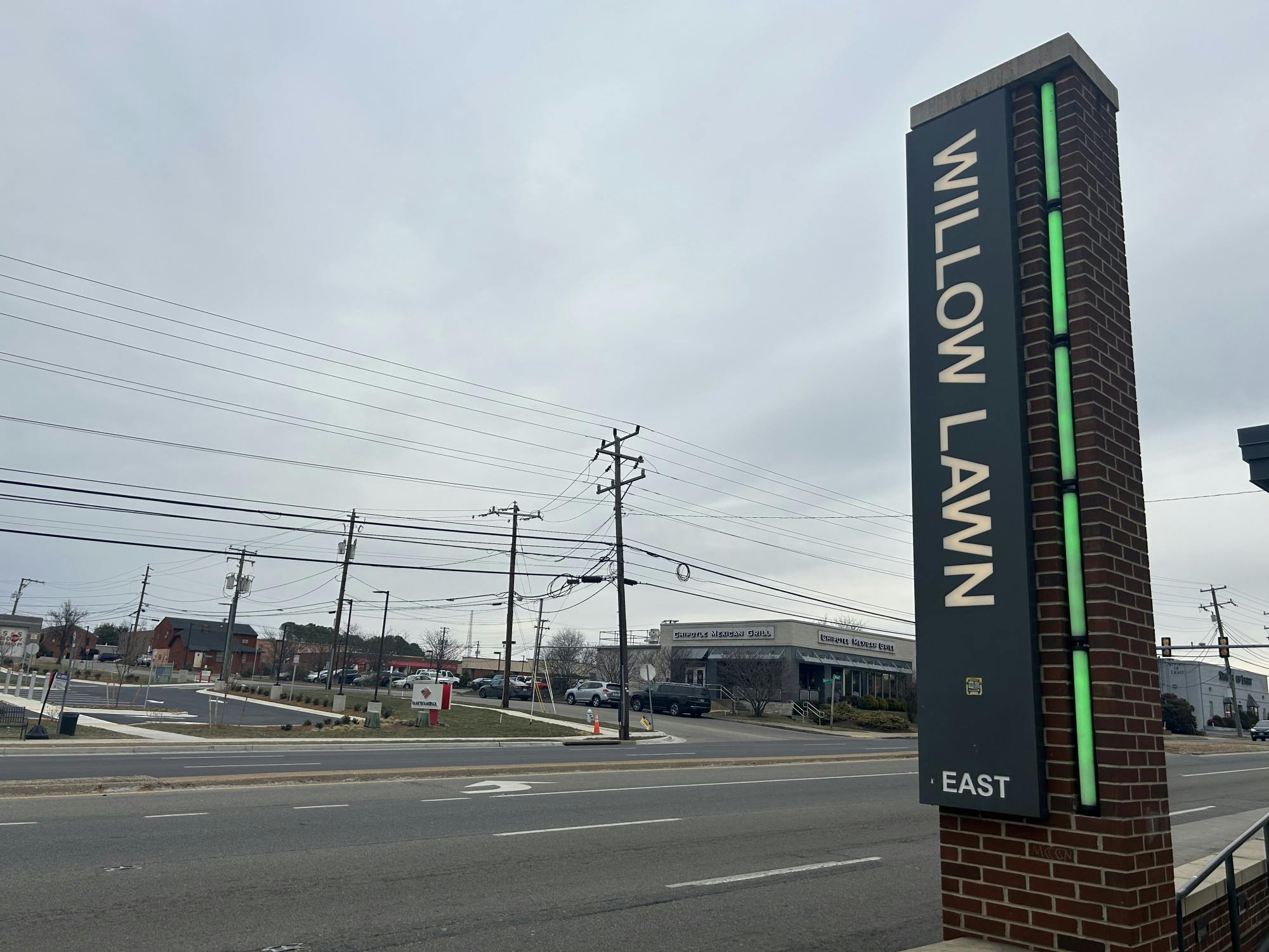 The sign at a bus stop outside The Shops at Willow Lawn in Henrico, Va.&nbsp;