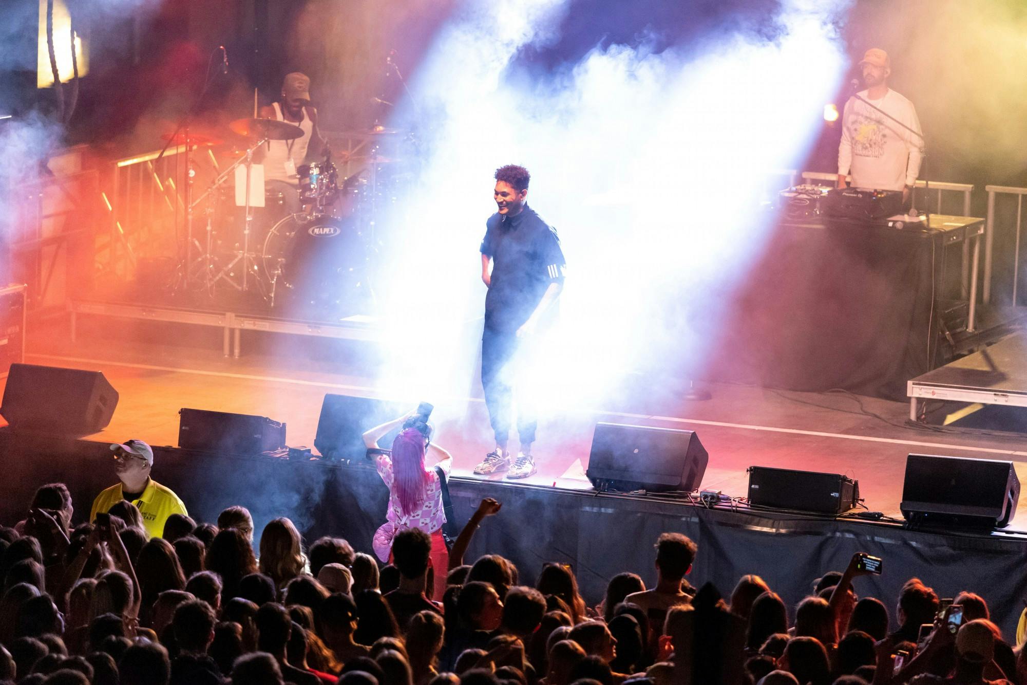 Bryce Vine and Lisa Heller performed at the first Spring Concert since 2019, in which Vine opened for Sean Kingston. The concert took place on April 22 in front of Boatwright Memorial Library. Photos by Ethan Swift.