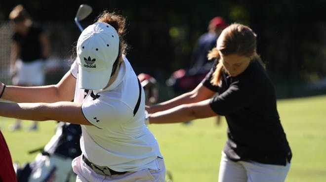 Jillian Fraccola, '11 (L); and Lauren Folgosa, '10 (R)