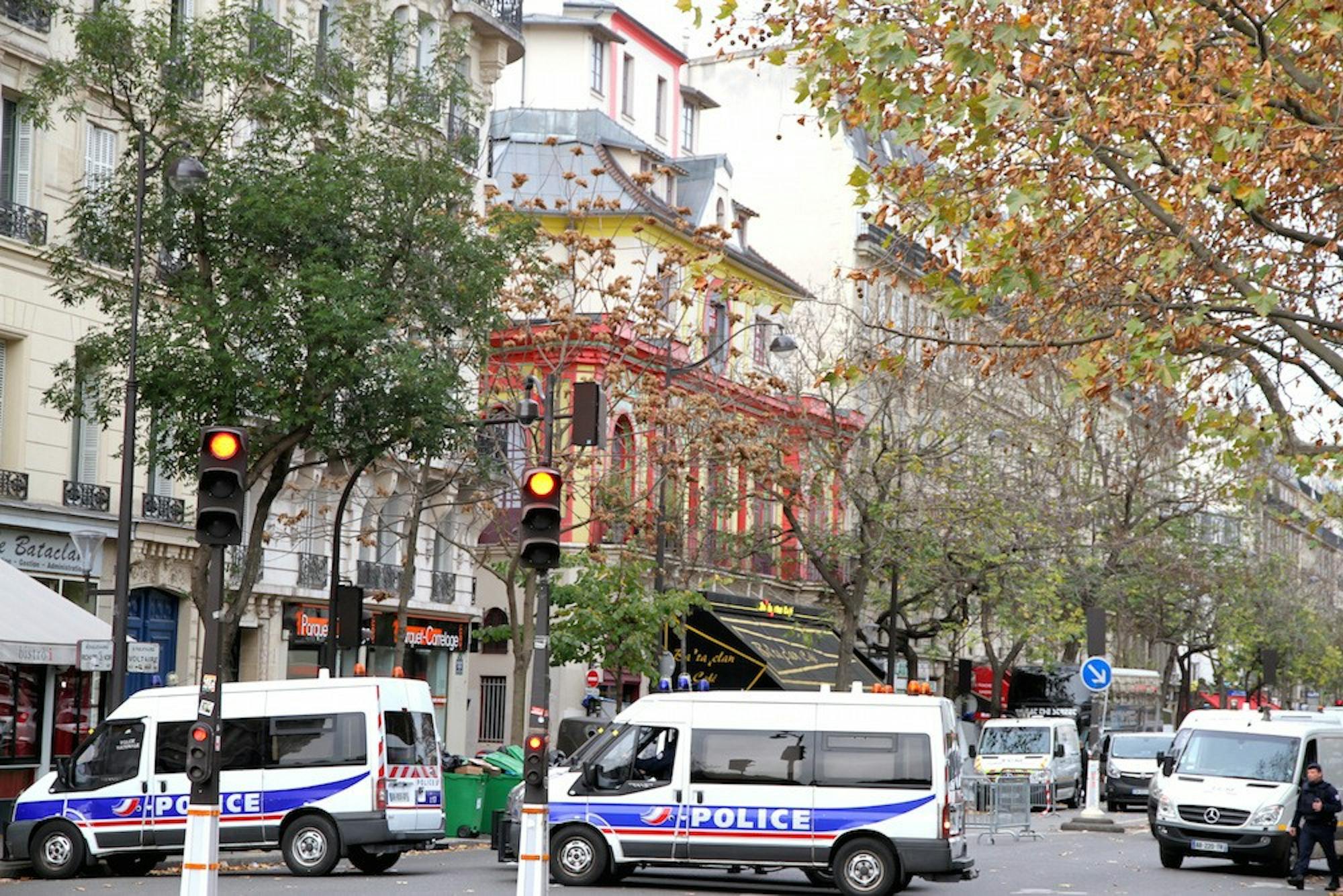 paris_shootings__the_day_after_22593744177