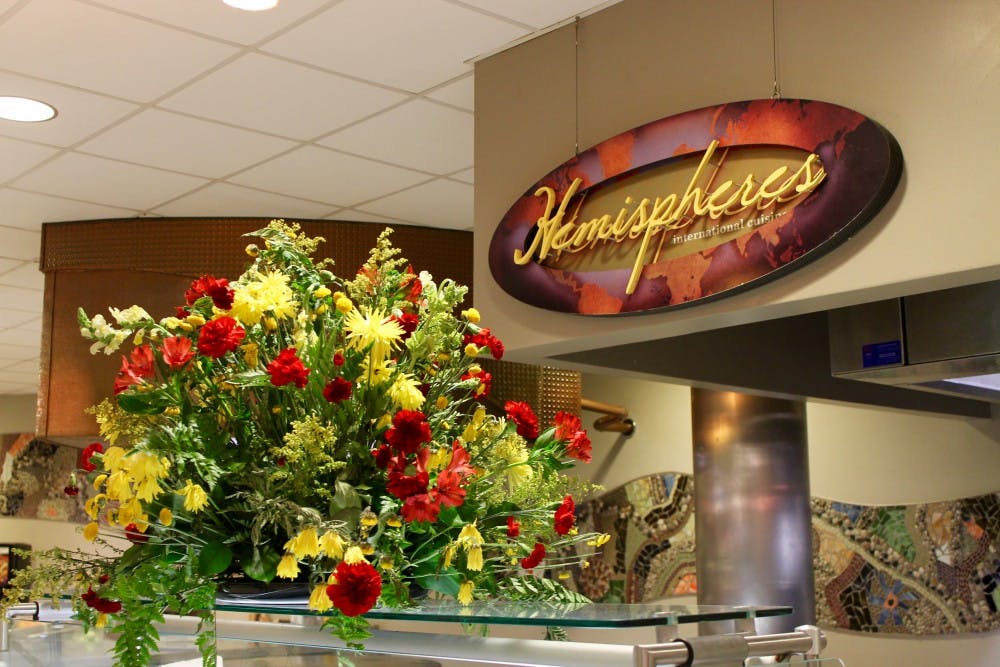 Decorations in the&nbsp;Heilman Dining Center.