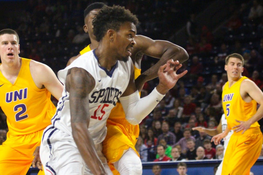 Terry Allen led the Spiders with 21 points in their fifth win of the season Saturday night.&nbsp;
