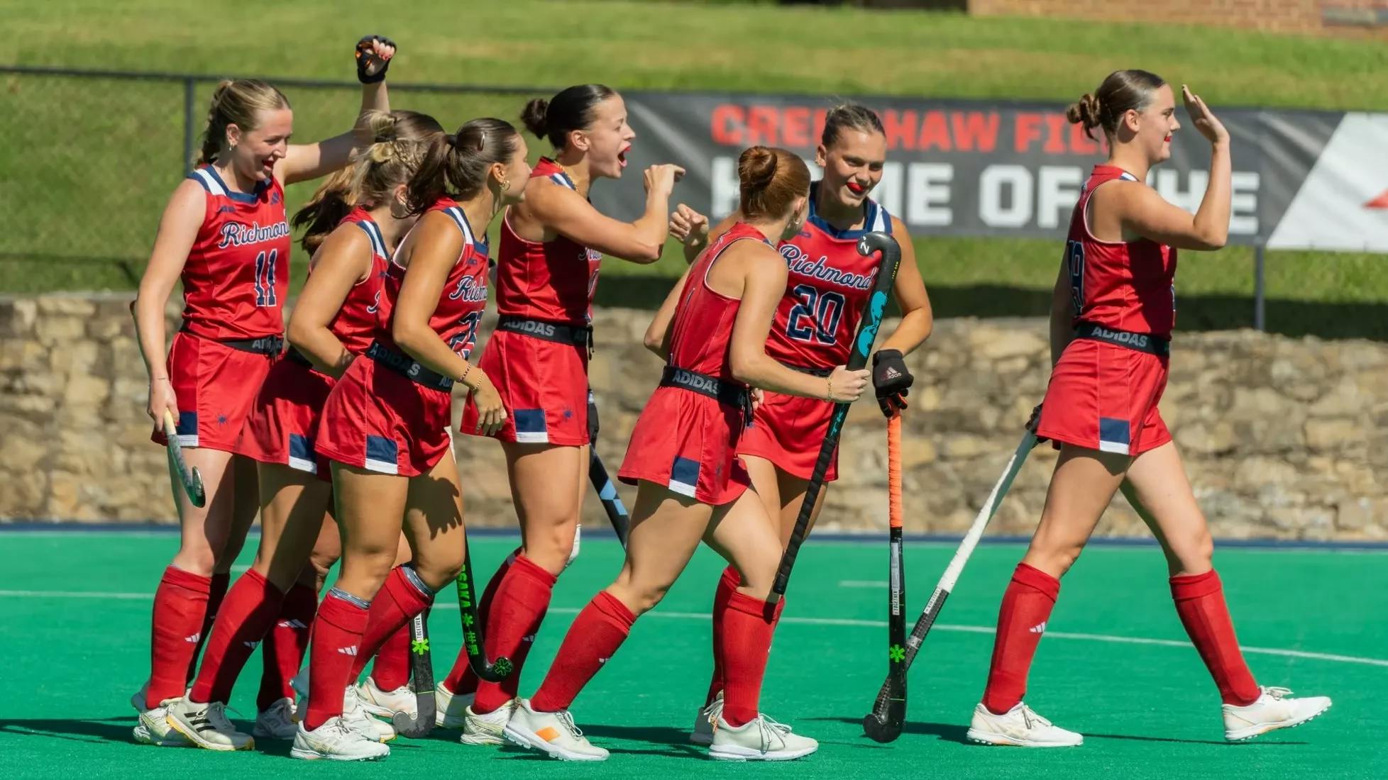 Junior forward/midfield Clara Larripa, number 20, and her teammates take the field. Courtesy of Richmond Athletics