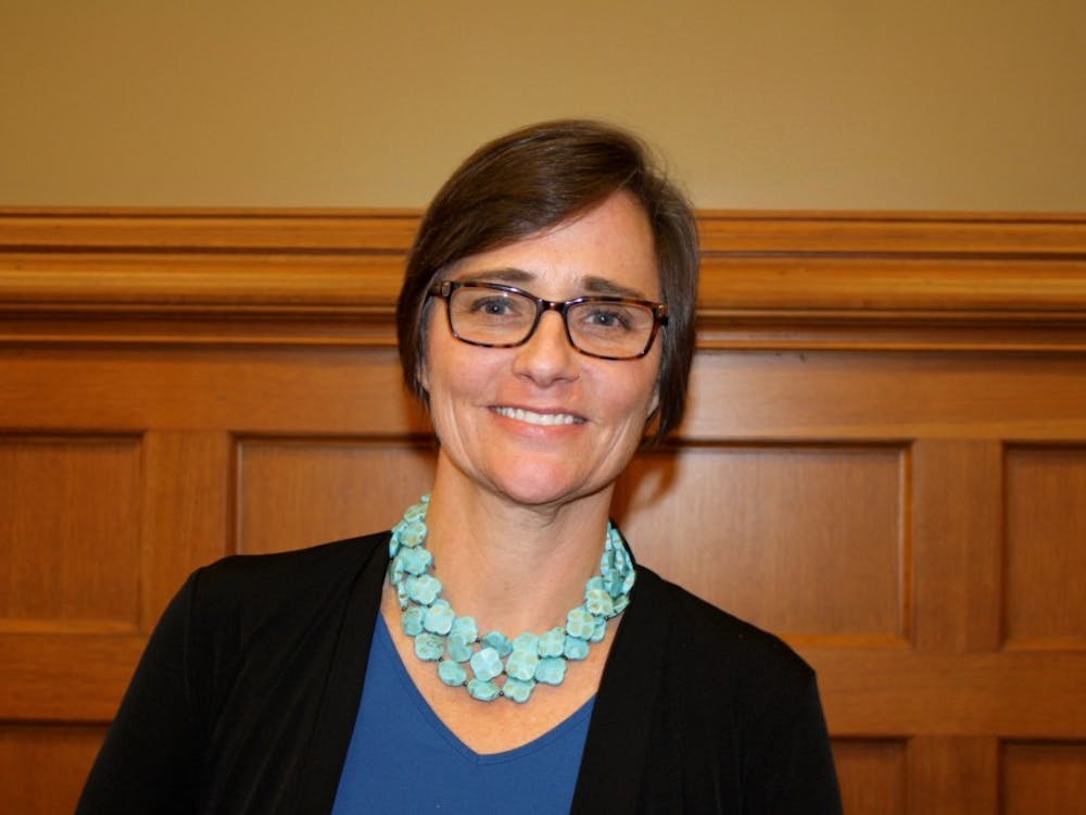 Professor Mary Kelly Tate was recently featured in a Washington Post article detailing her advocacy for Jens Soering, a man who may have been wrongly convicted of a double murder in 1985.