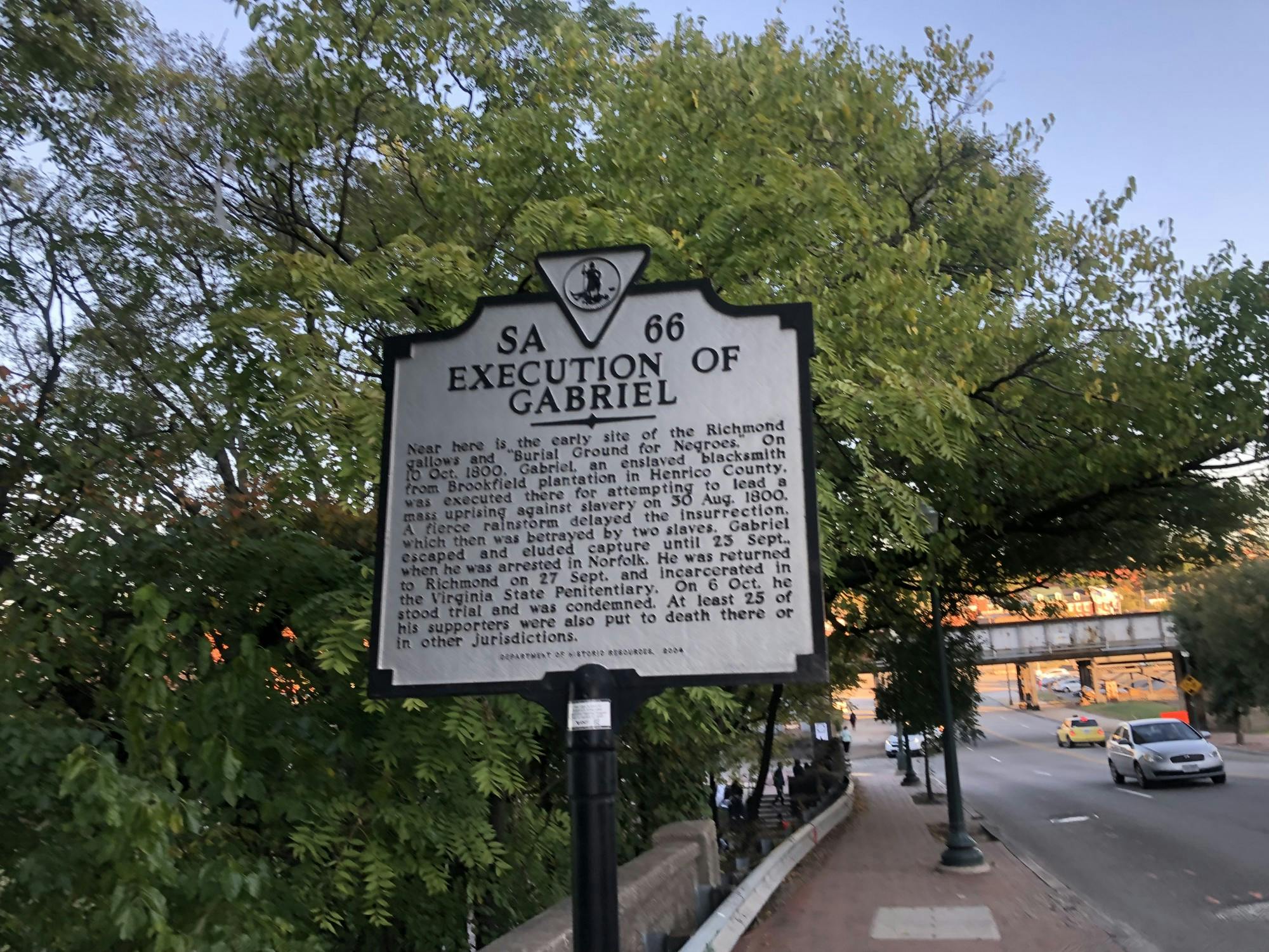 Highway marker indicating Gabriel's execution site for his attempt at a rebellion.