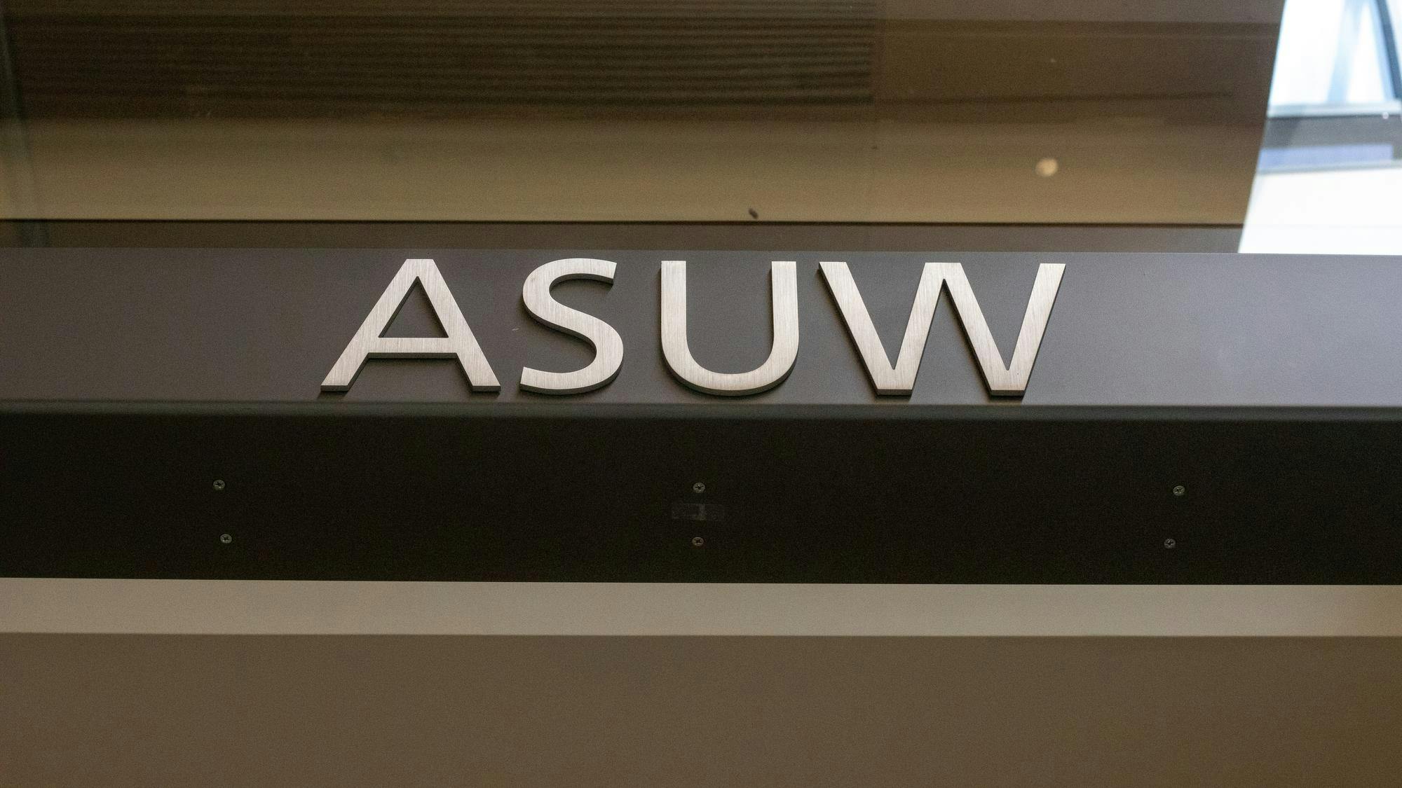 ASUW Senate passes three bills, continues to look into institutional ...