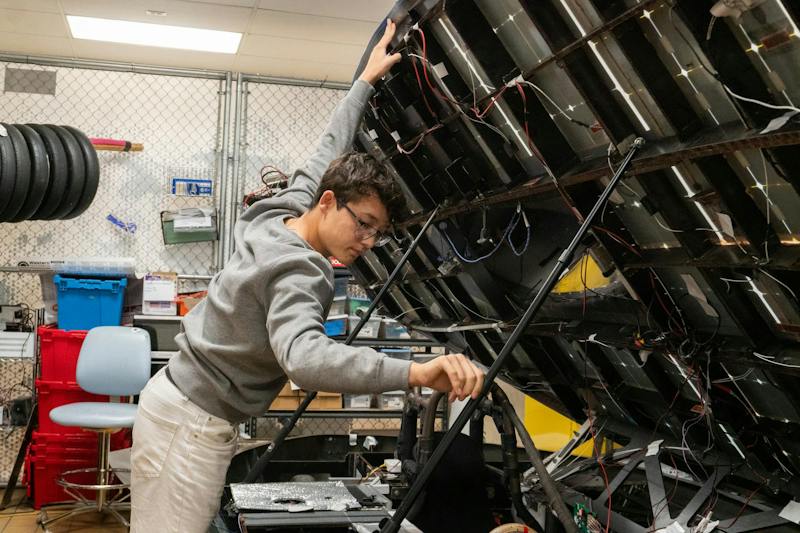 Cartoon Math Sun UW Solar Vehicle Team places 6th overall at Electrek Formula Sun Grand ...