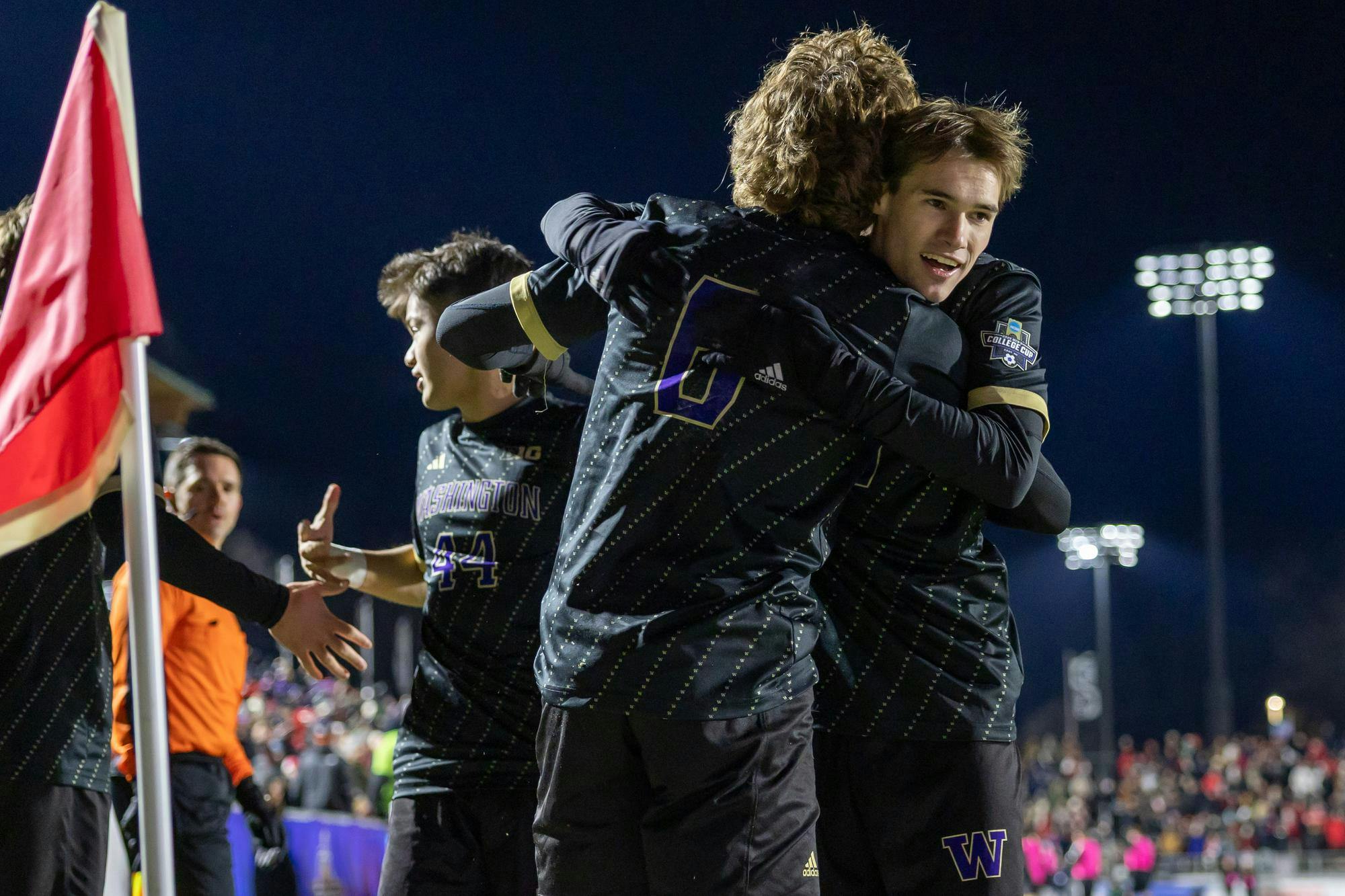 Washington wins College Cup national championship, defeats NC State 3-2 ...