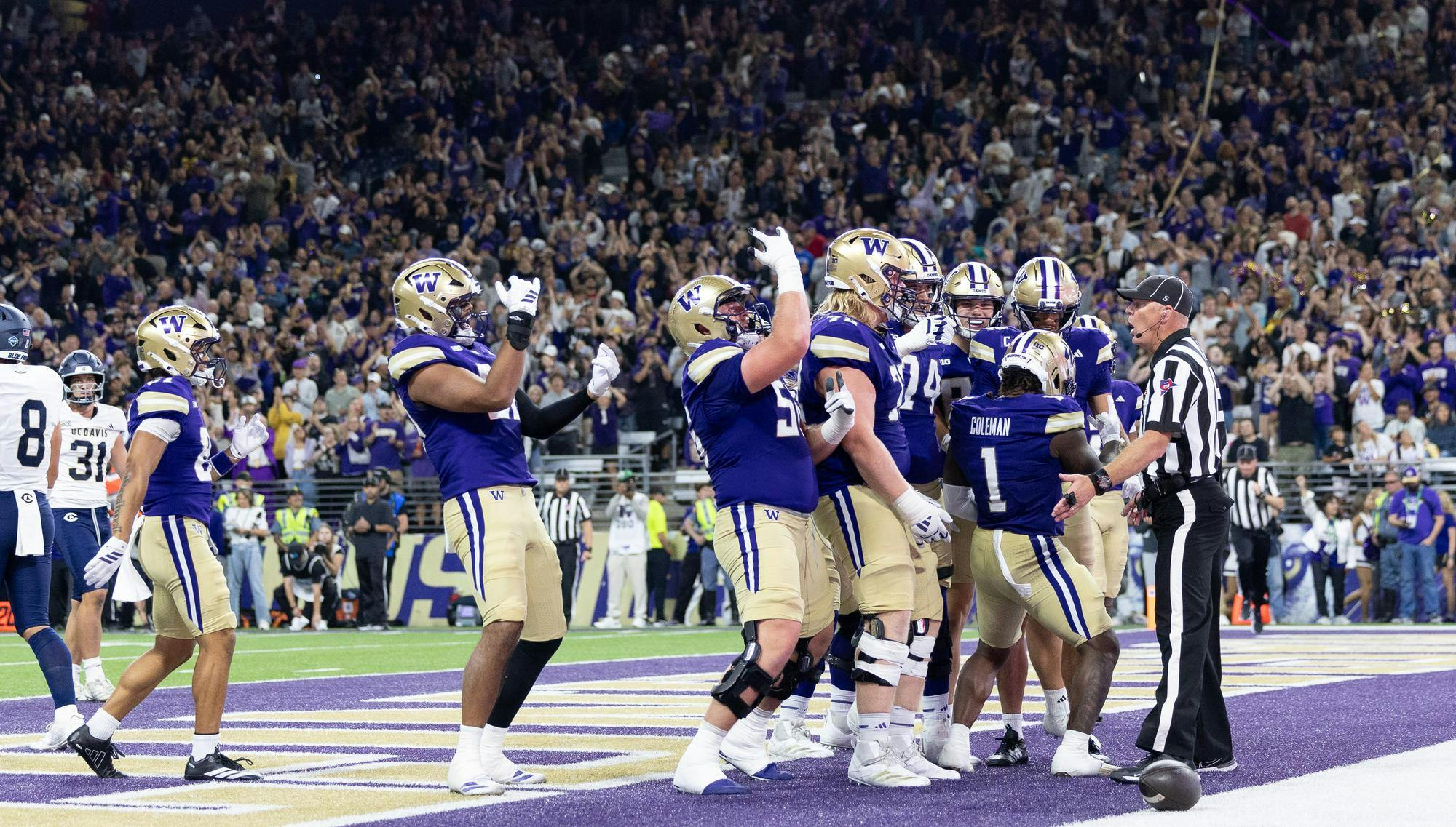 Instant: Jonah Coleman scores five touchdowns as Washington bludgeons ...