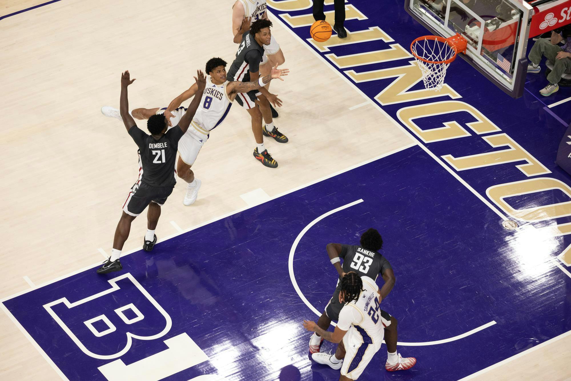 Washington men's basketball falls in Apple Cup exhibition despite ...
