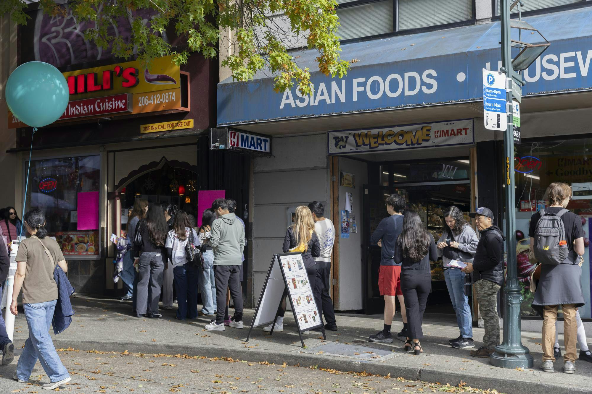 People and businesses on the Ave come together for the sixth U District ...
