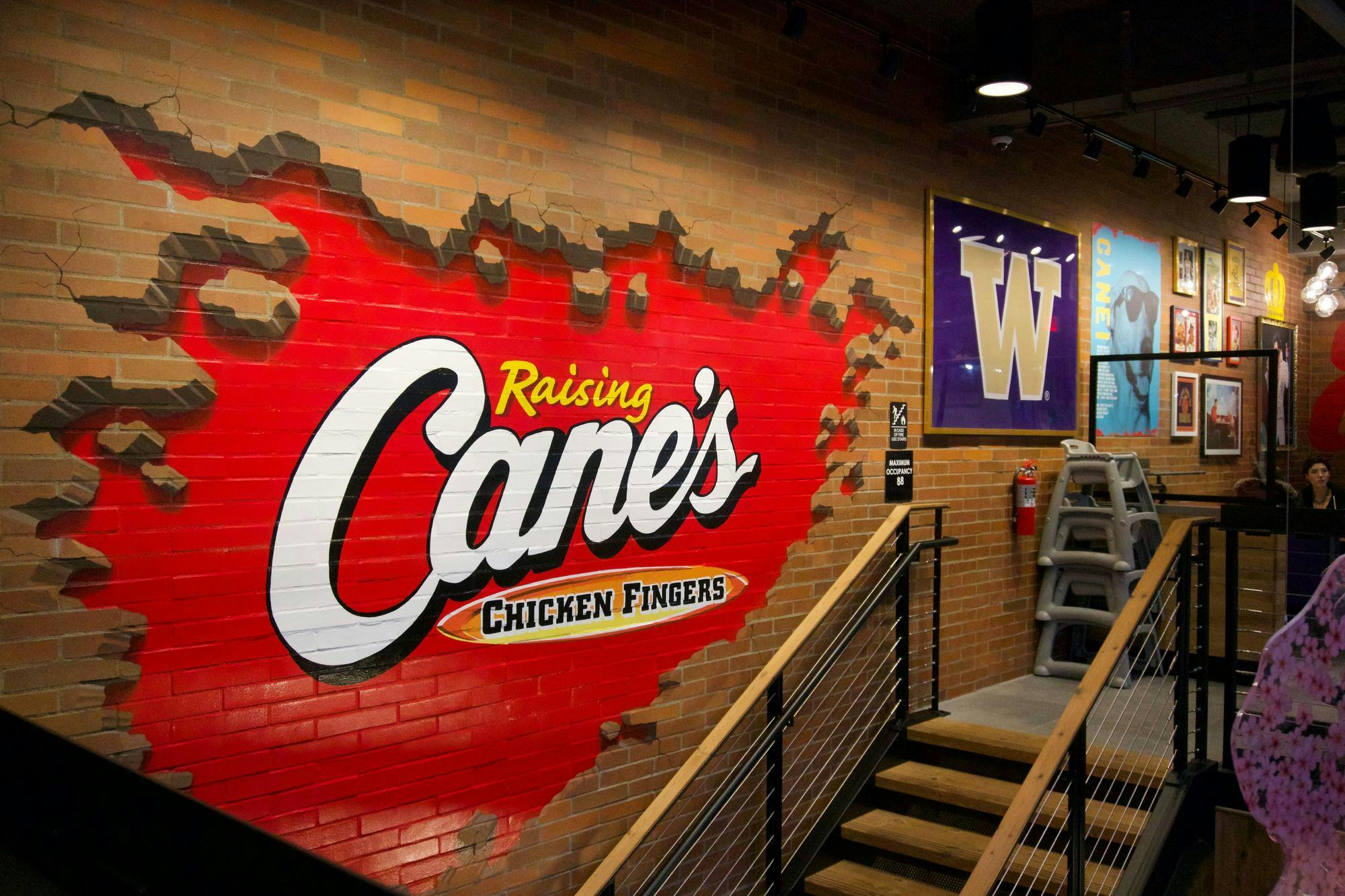 Raising Cane’s opens on the Ave with plans to embrace UW community ...