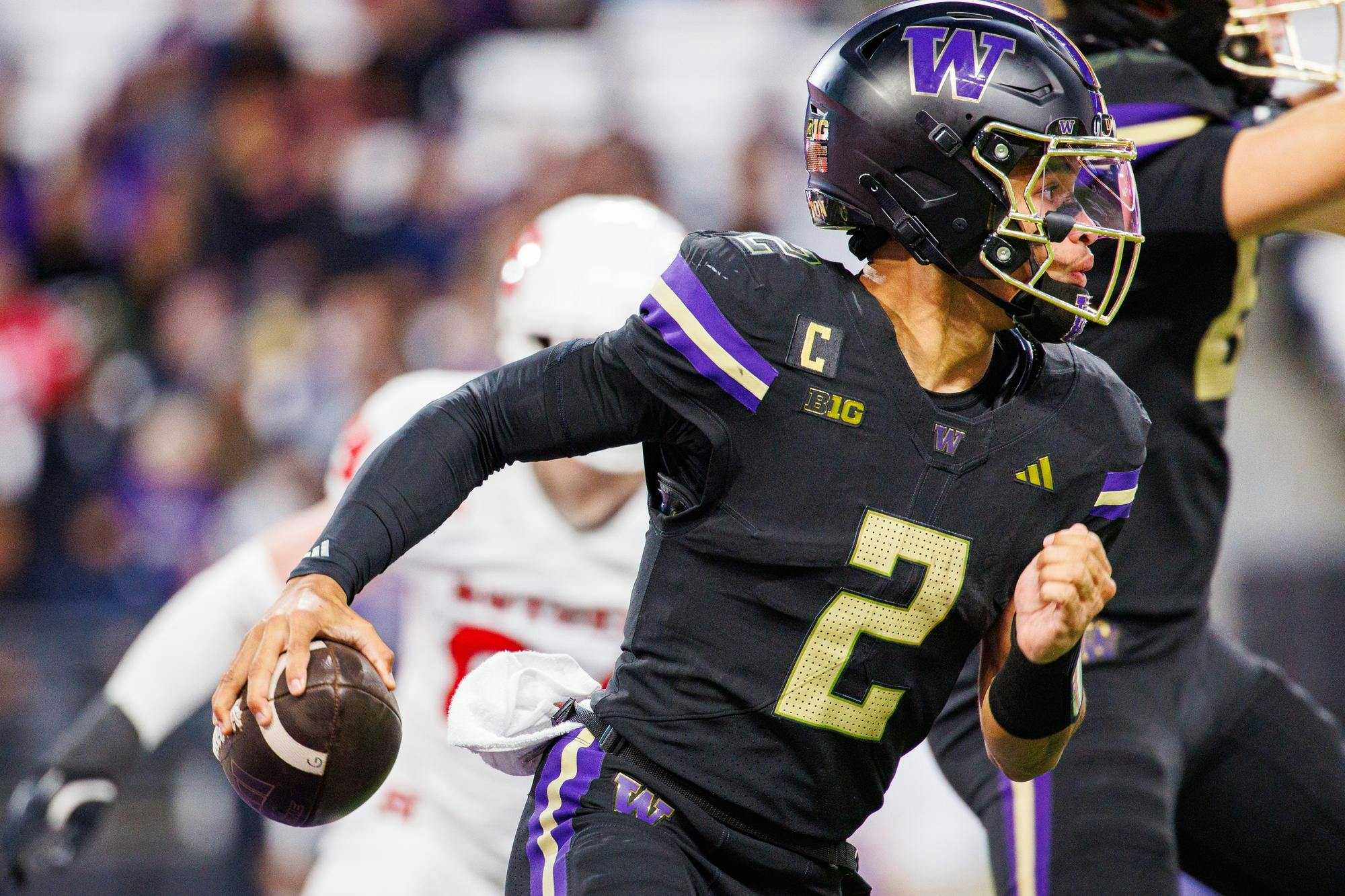 Demond Williams Jr. named Big Ten Offensive Player of the Week after  historic Week 7 performance - The Daily