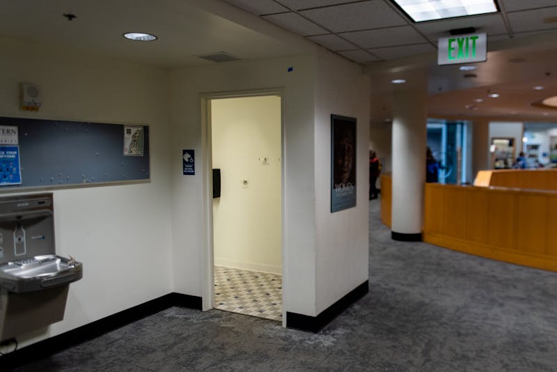 First Multi Stall Gender Neutral Bathroom Opens On Wwu Campus The Front