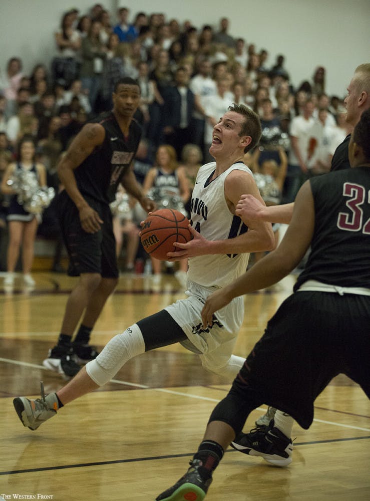 CG_MbBall_180216_026ONLINE-1