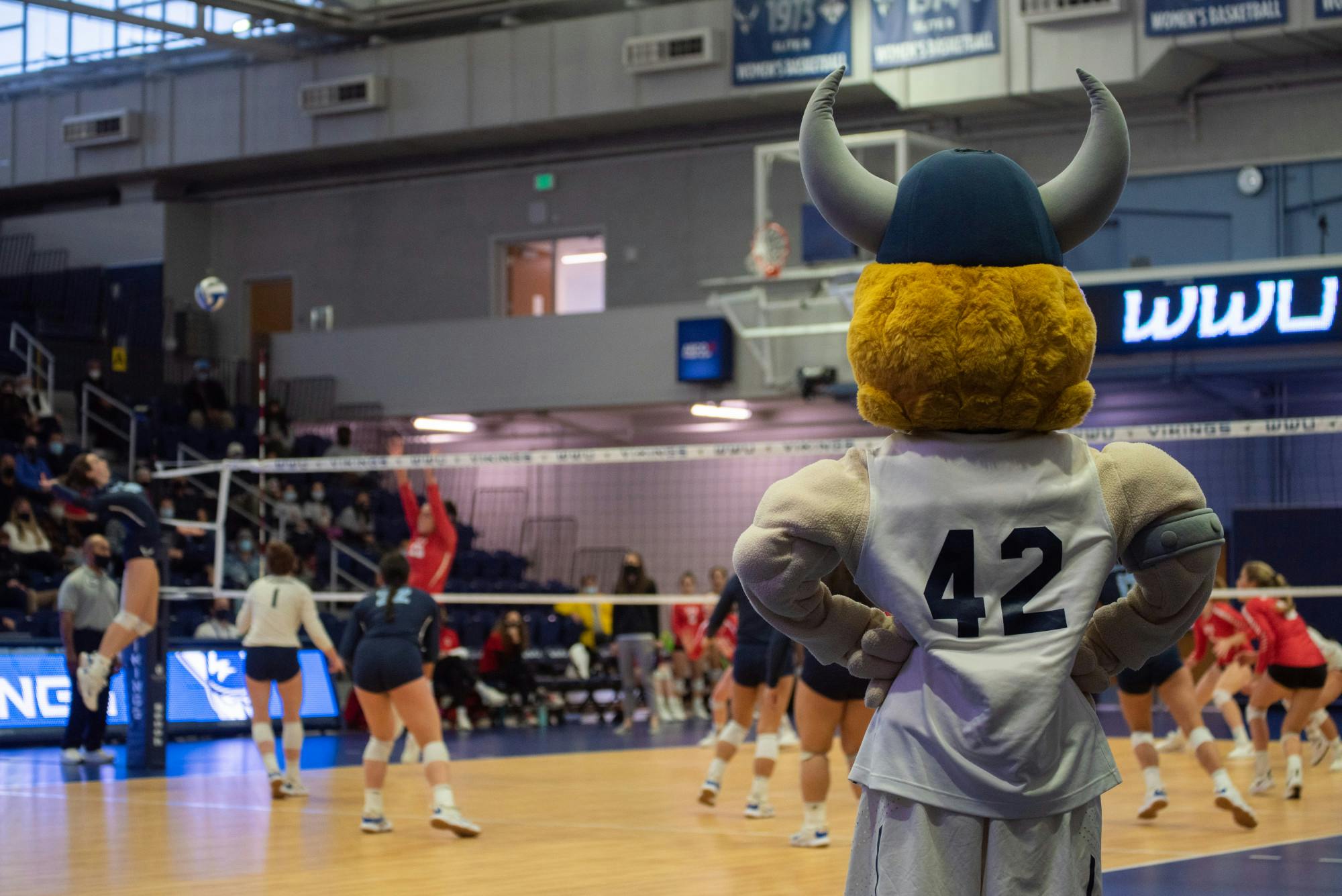 WWU v. SFU Volleyball (women's vball 11/20)