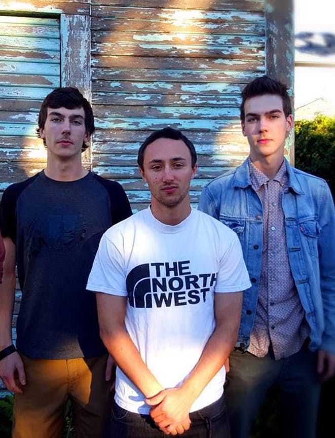 Invictus-Backyard-photo-shoot-PRINT-ONLINE