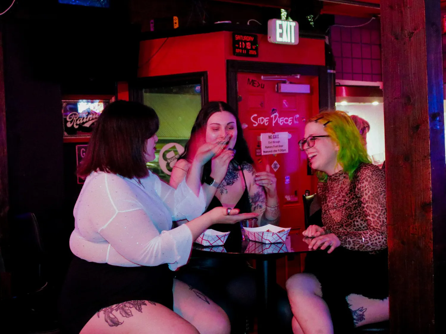 rumors-barpatronslaughing.jpg