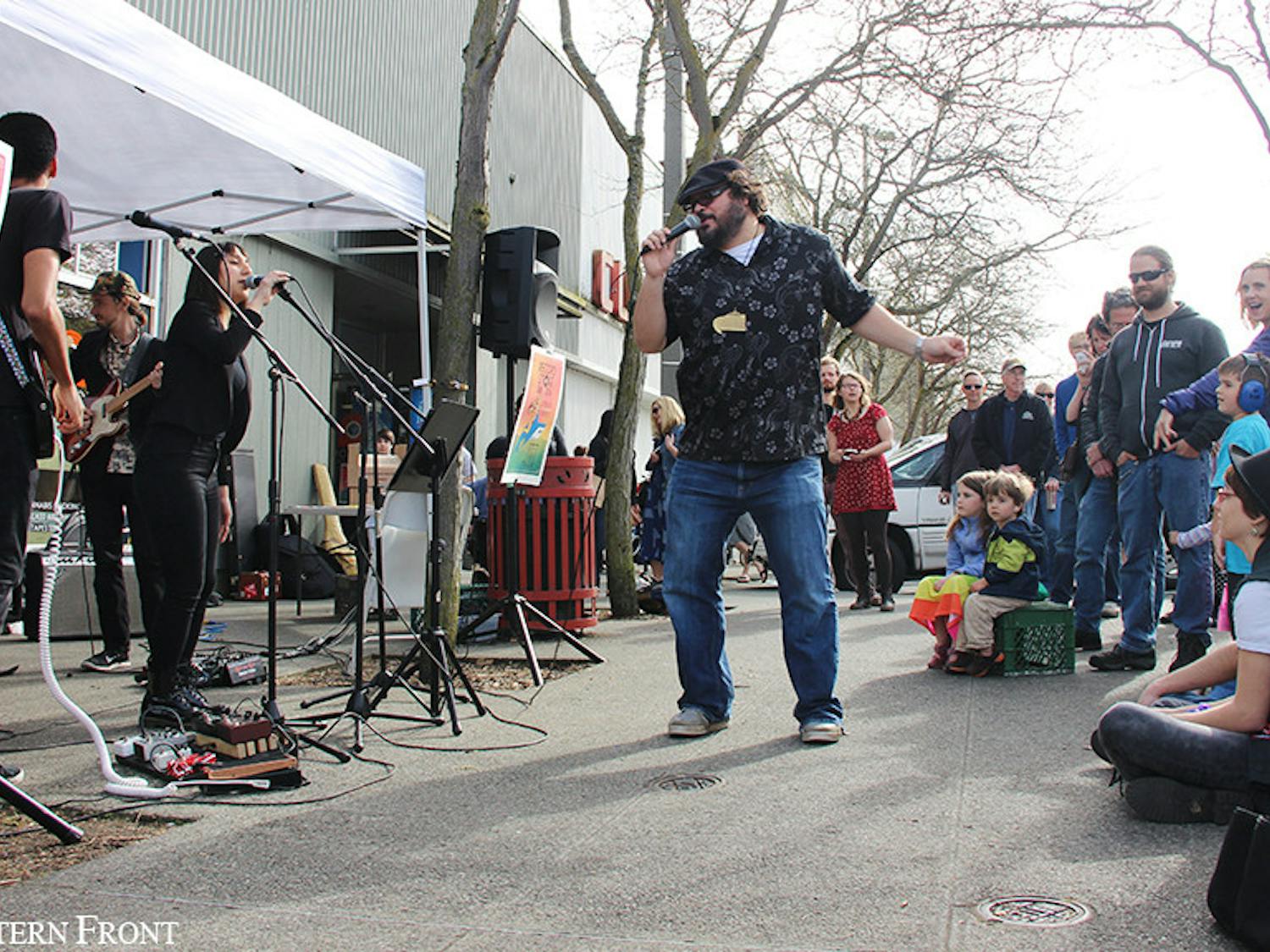 MadisonKrueger_RecordStoreDay_160416_006-1-2