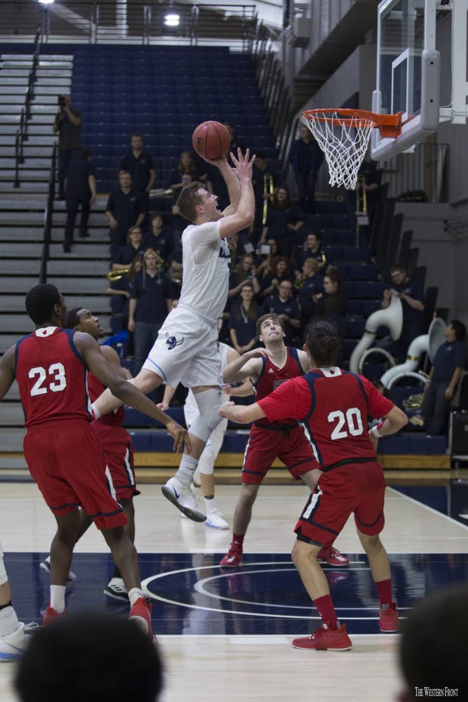 Mens_BBALL20180206_0012-1-scaled