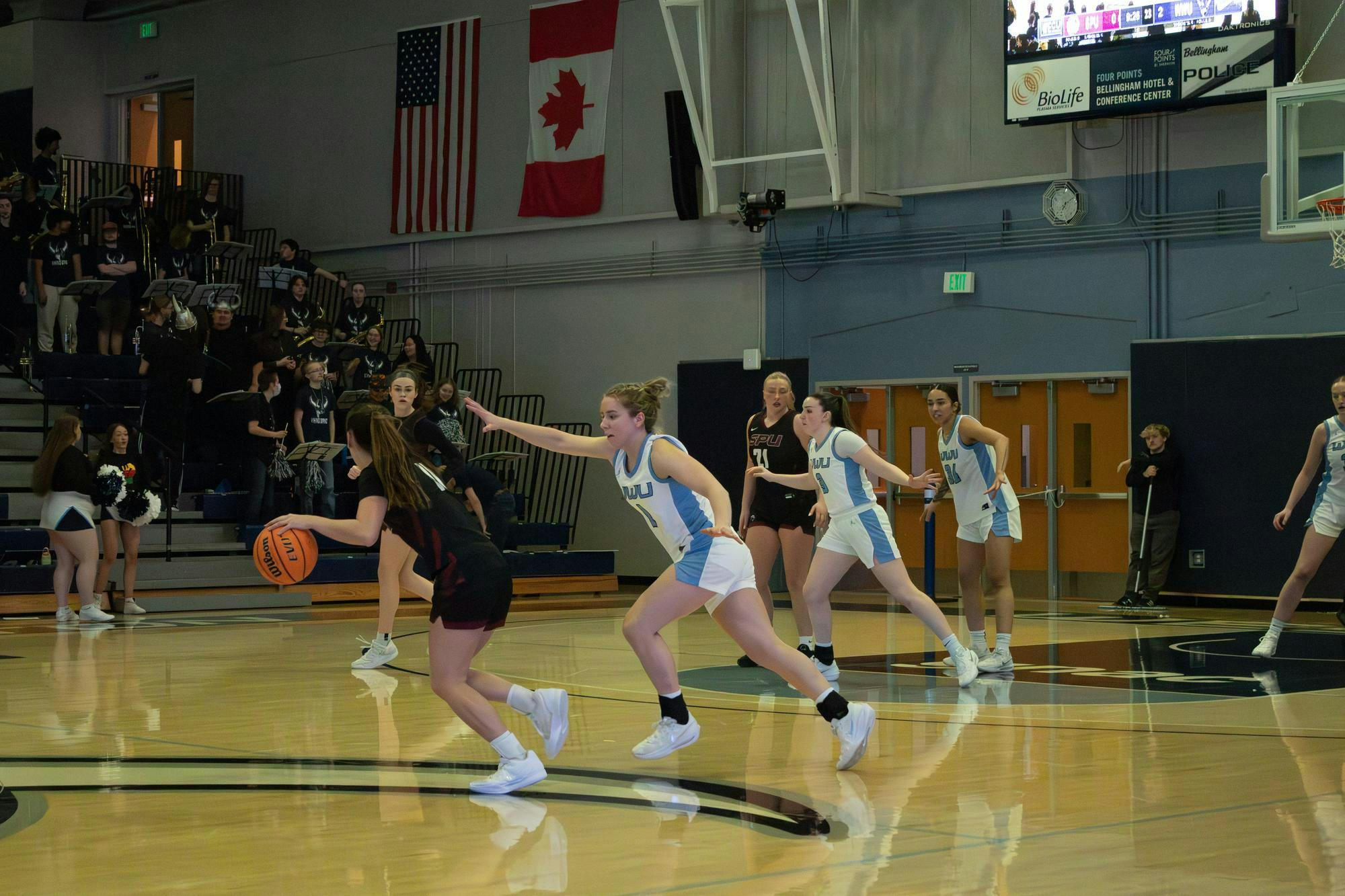 Women's Basketball-.jpg