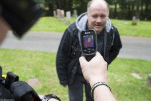 WARN200616_003ONLINE-300x200