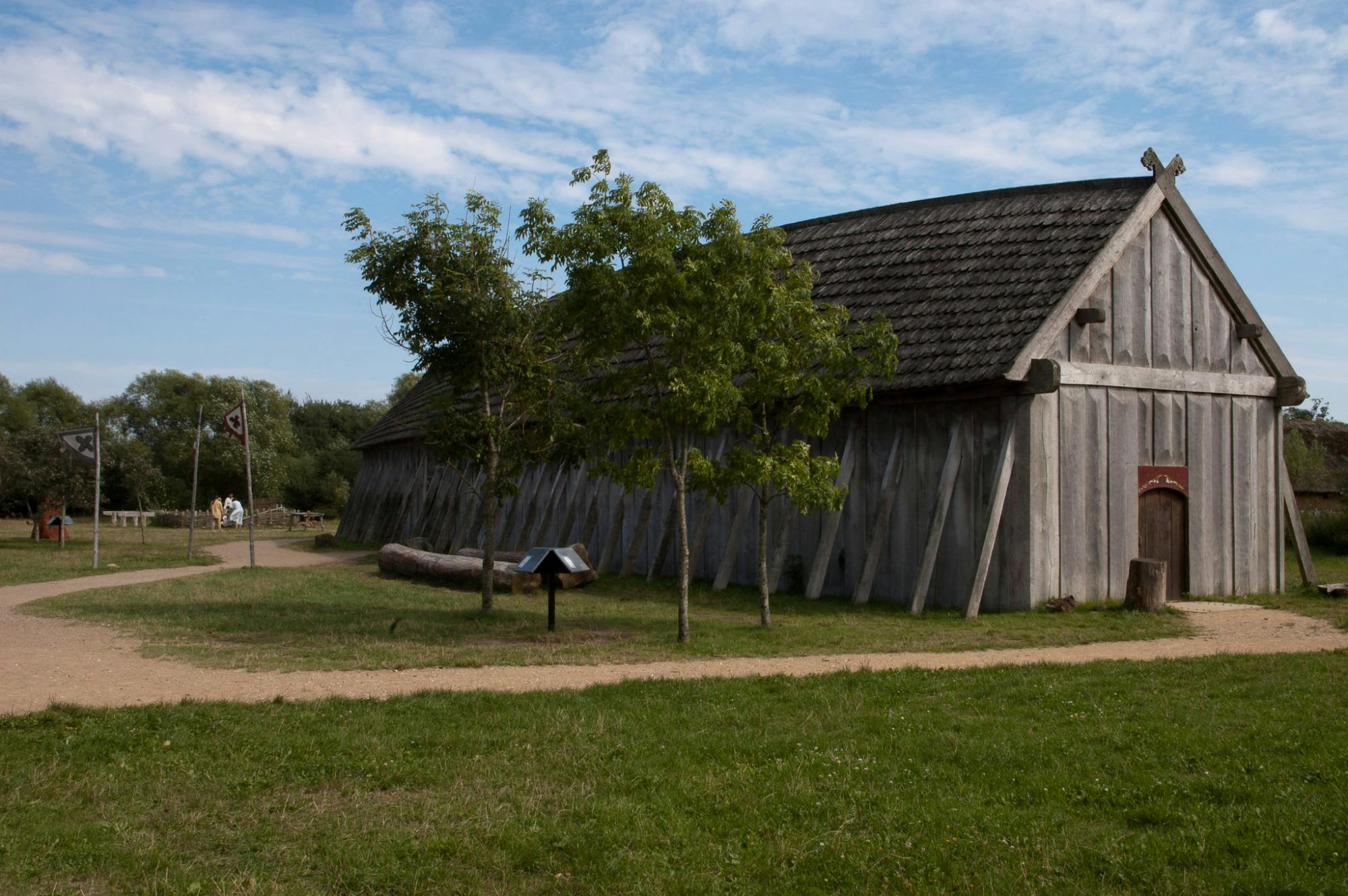 LONGHOUSE COMPARISON (1) MAIN IMAGE.jpg