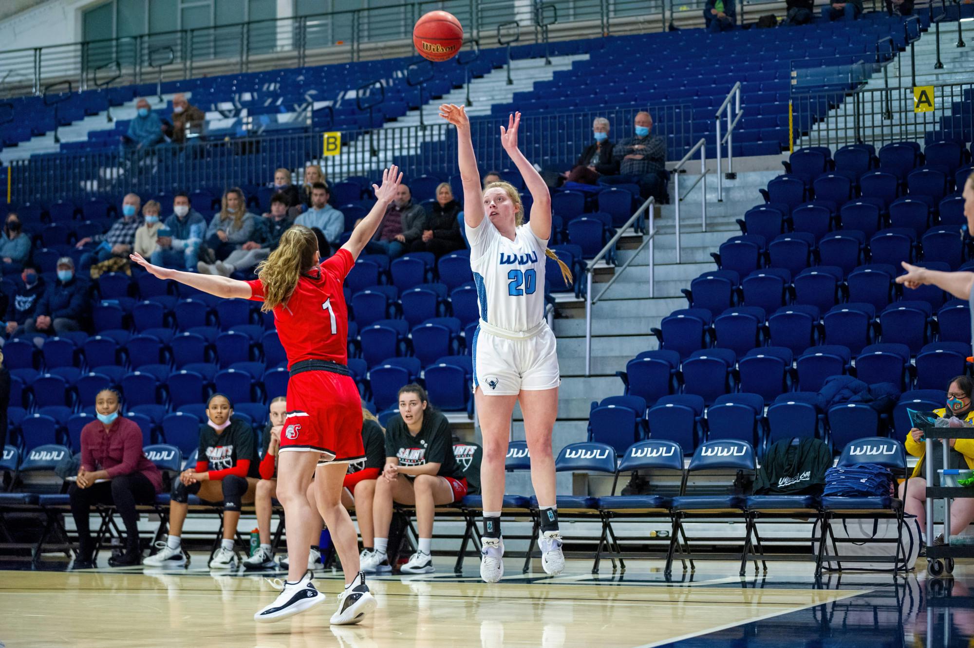 WOMEN'S BASKETBALL WIN AGAINST SAINT MARTINS BODY 1