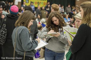 MP_CAUCUS_250316_037WEB-300x200