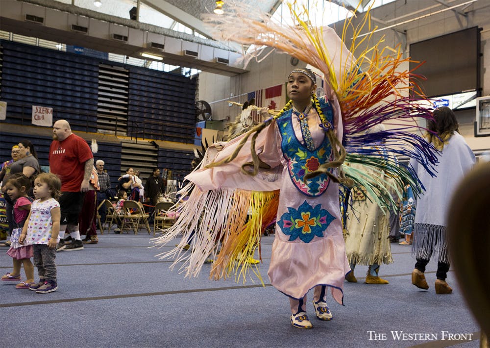 POW-WOW-CAR-001-online