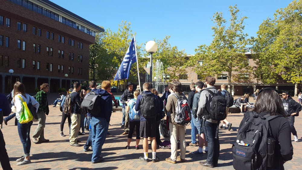 20160928_130400-scaled