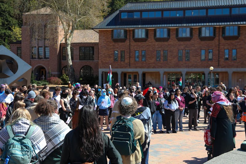 100 demonstrators oppose Israeli soldiers’ campus visit; event moved off-site