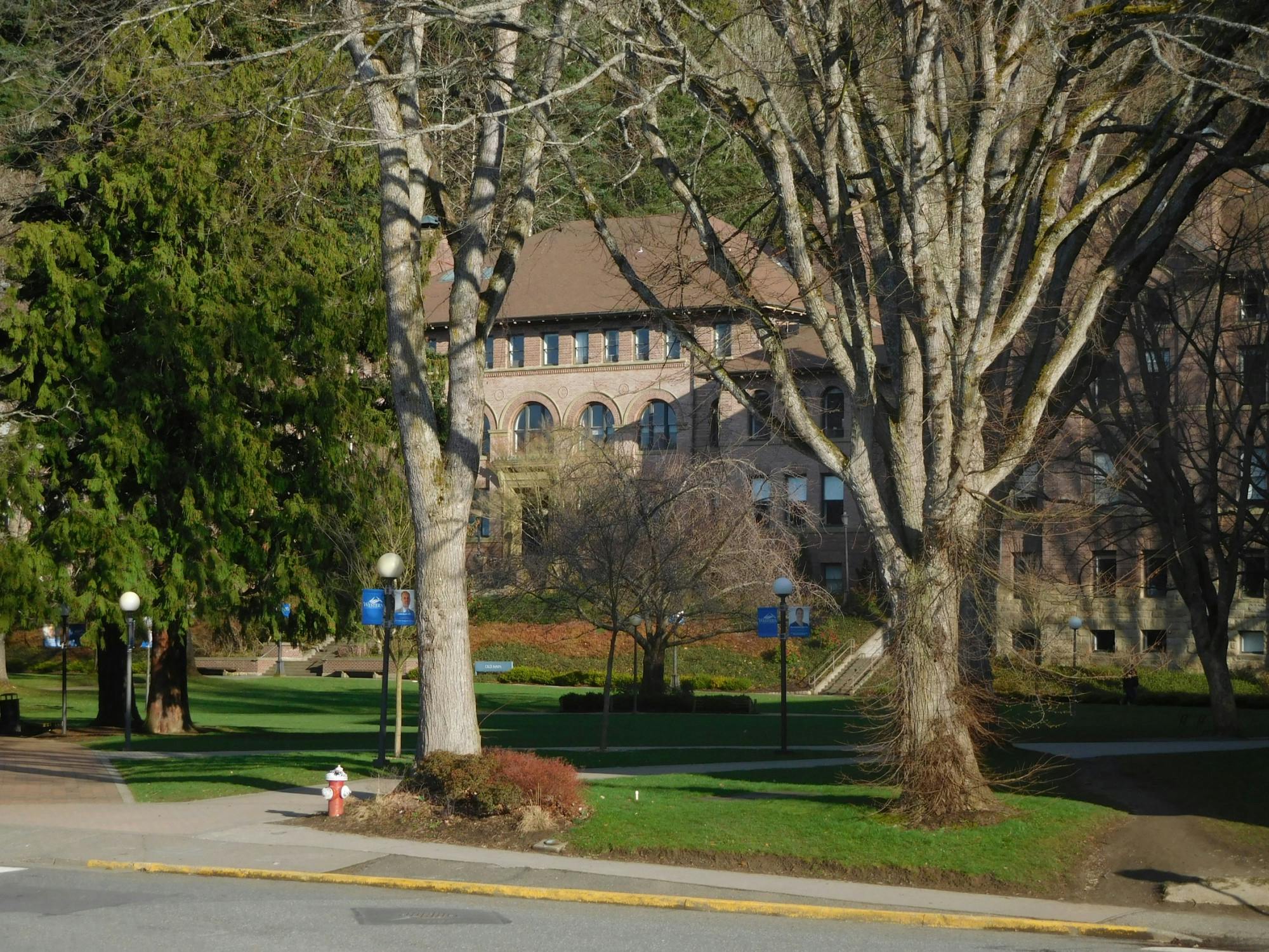 WWU Students take over 4 years to graduate.jpg