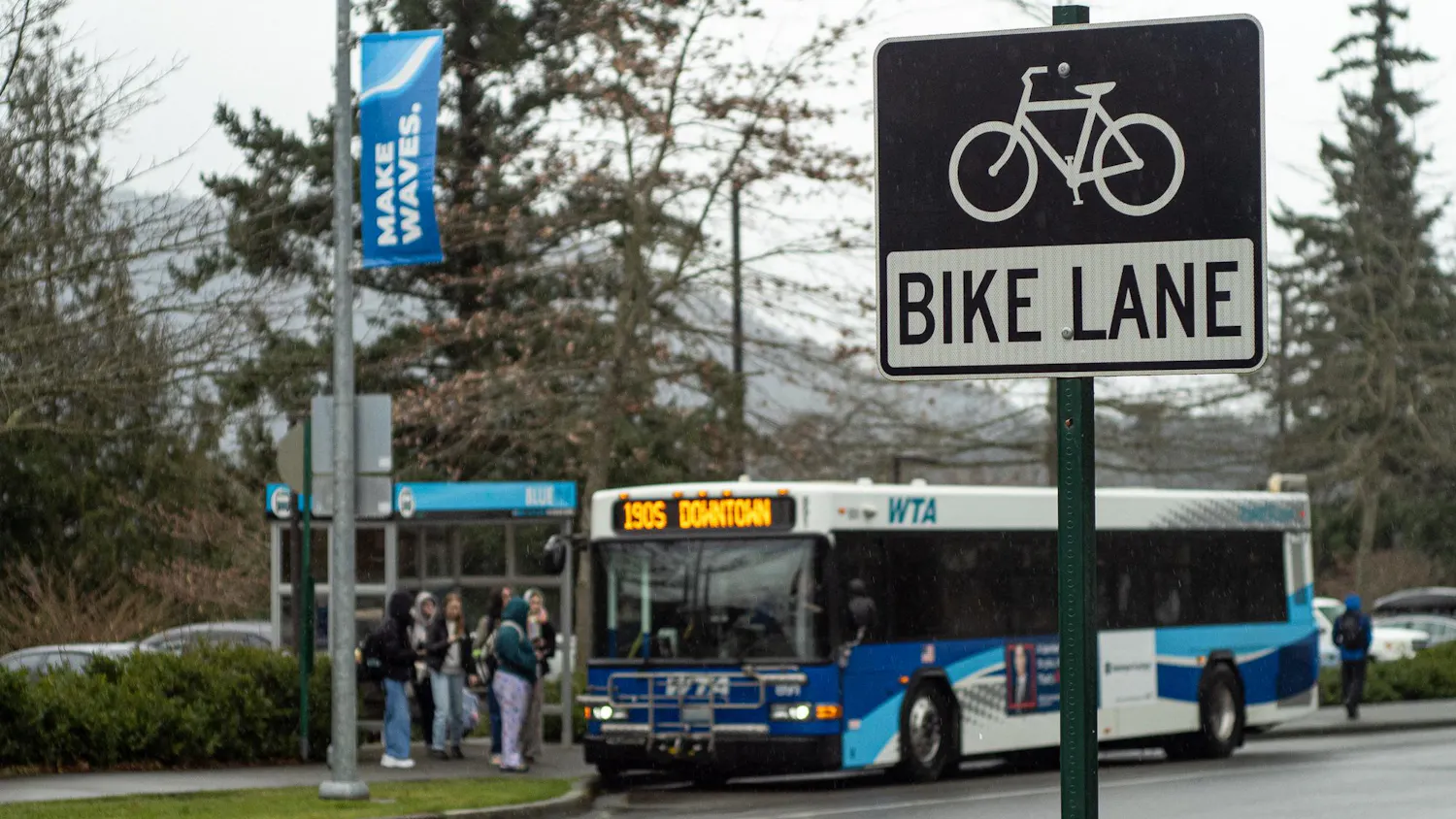 BikeLanesign.jpg