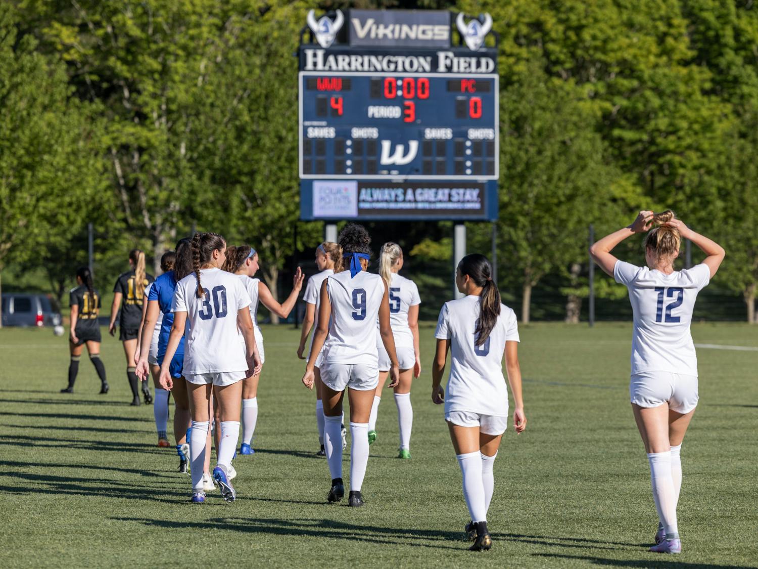 (1) WWU women’s soccer finish spring season with 4-0 victory