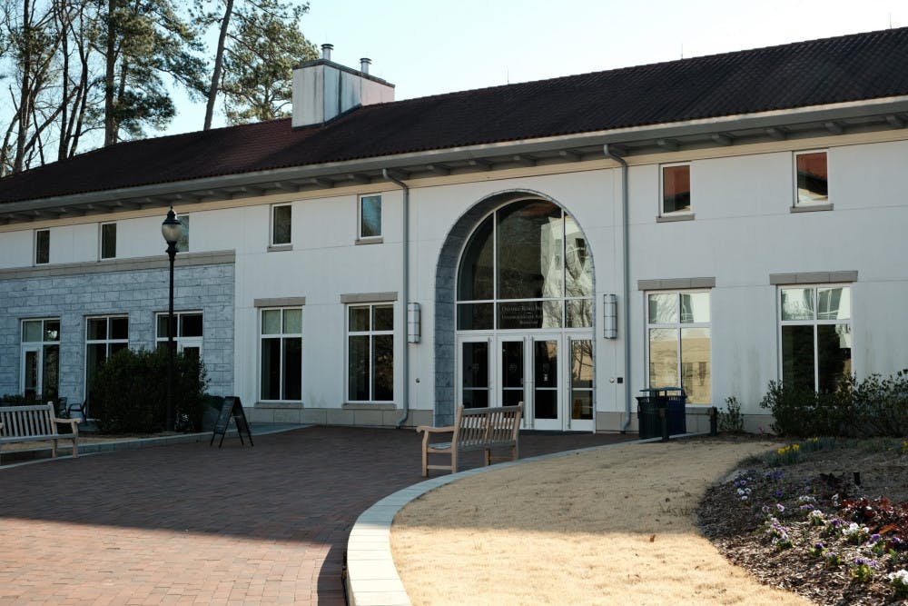 AdmissionOffice_LinYu_Photographer2-scaled