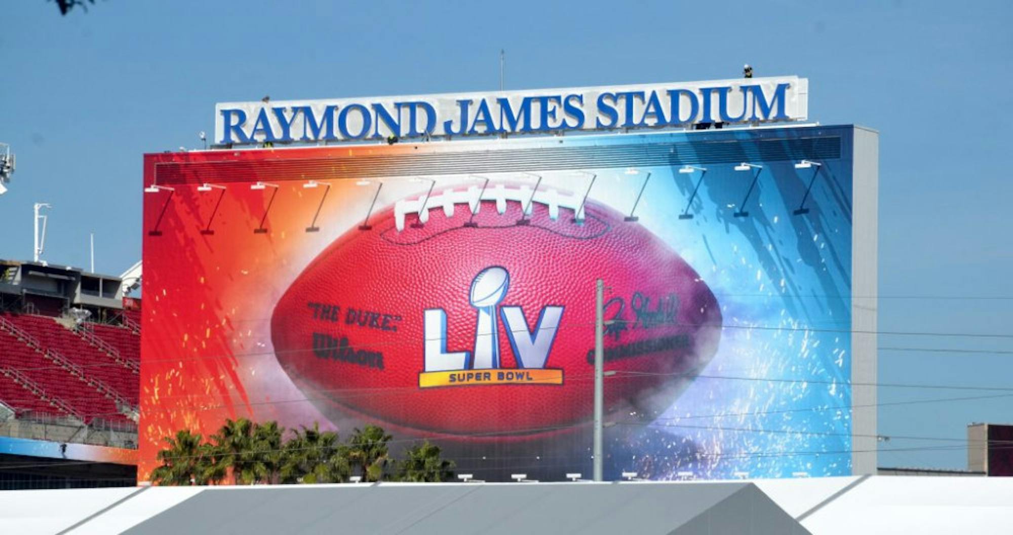 RaymondJamesStadium-SuperBowlLV-exterior-2021-1024x541