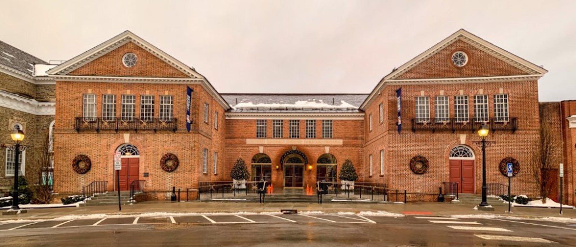 National_Baseball_Hall_of_Fame_and_Museum_Cooperstown_NY-1024x440