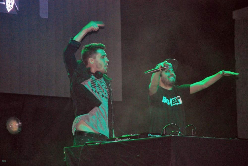 1E7Qha0GnPnCacS8gknTeRllybHZz09-HCtFsYaDn9E