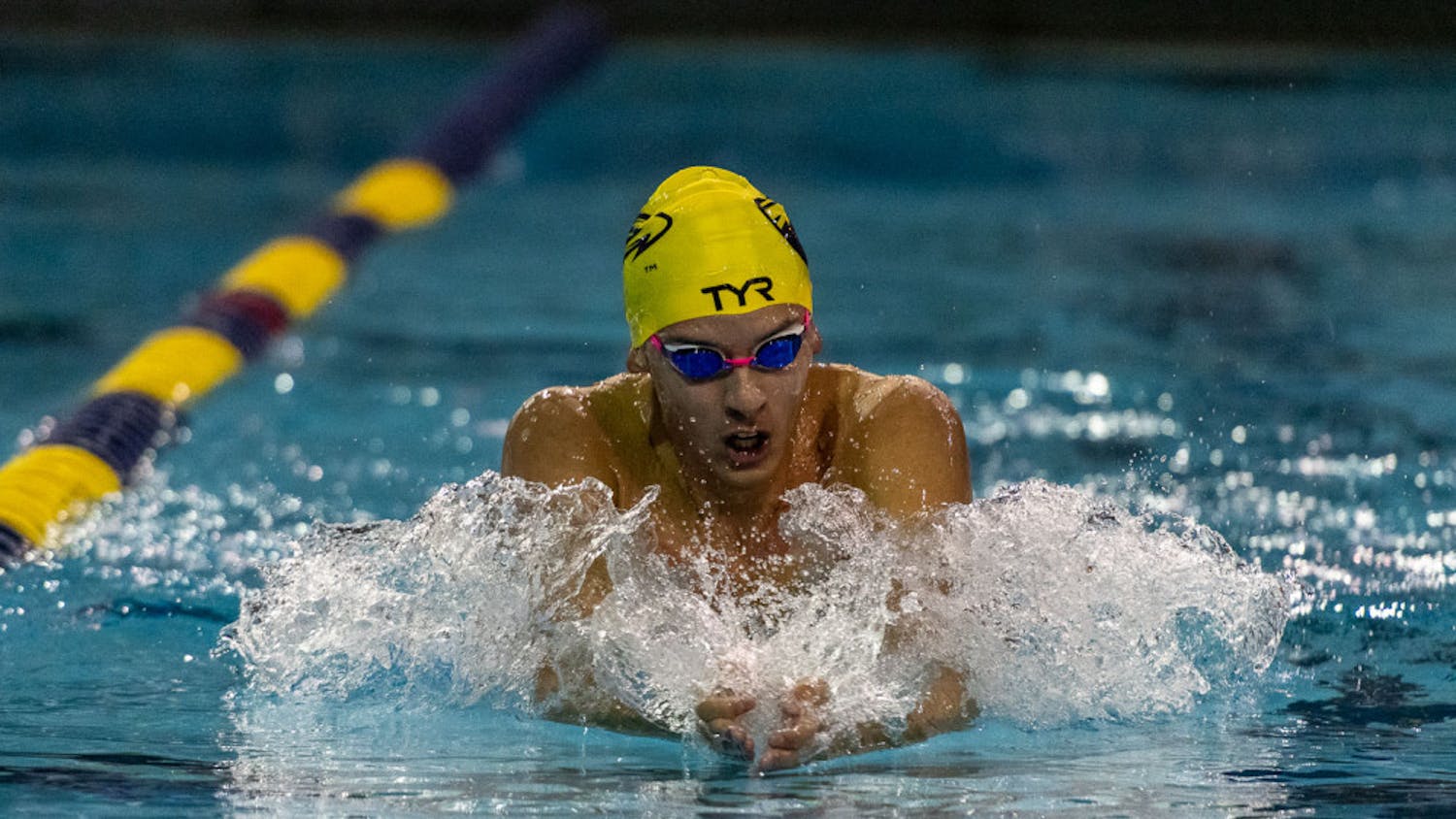 UAA-swim-23-2_Natalie-Sandlow_staff-19