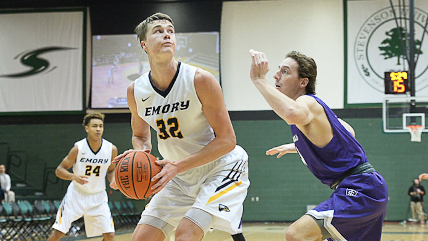 DaGue_15112-UST-EMRY-M-89