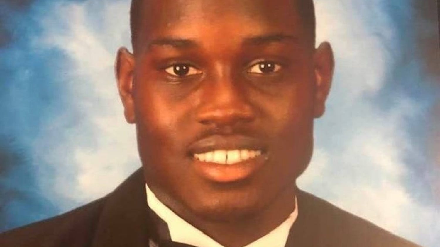 Arbery_Grad-Pic-1472x1472-1