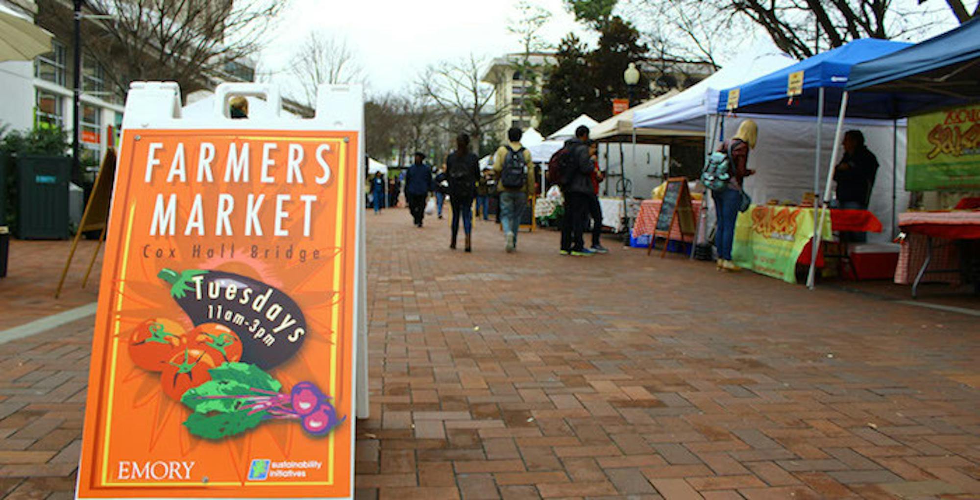 The Tuesday Farmers Market at the Cox Hall Bridge.