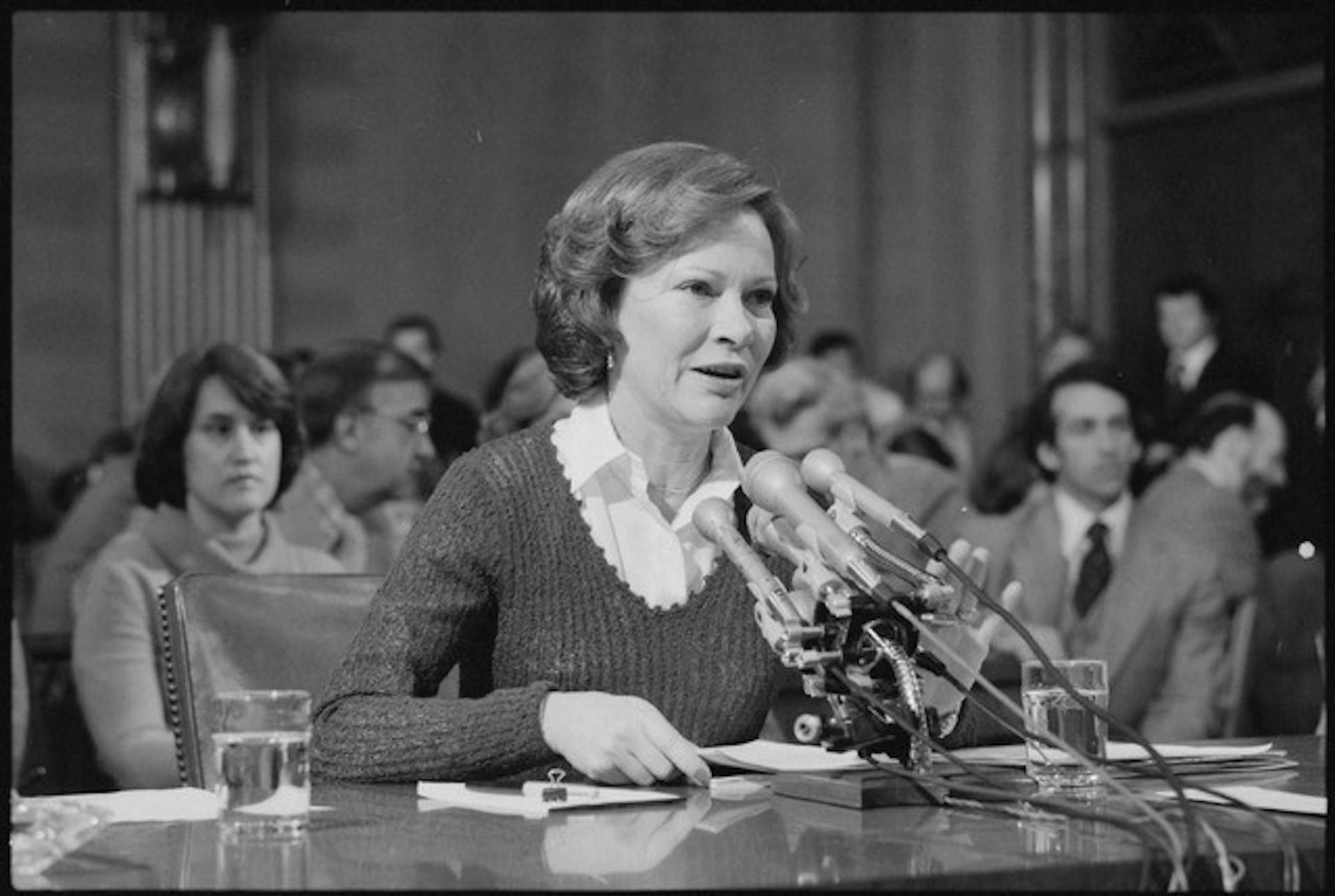 Rosalynn_Carter_testifies_before_Senate_Sub-Committee_-_NARA_-_183380.tif