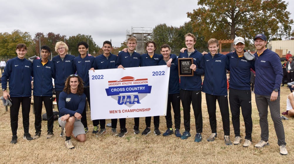 2022-mens-XC-UAA-team-scaled