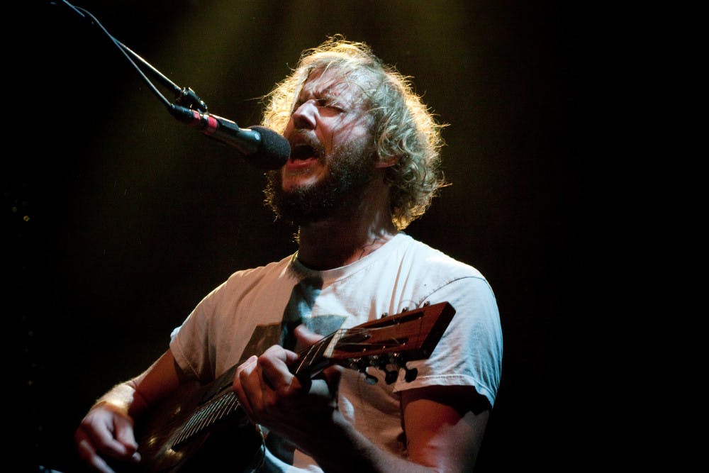 Courtesy-of-Wikimedia-Bon-Iver-performing-at-the-Fillmore-2009