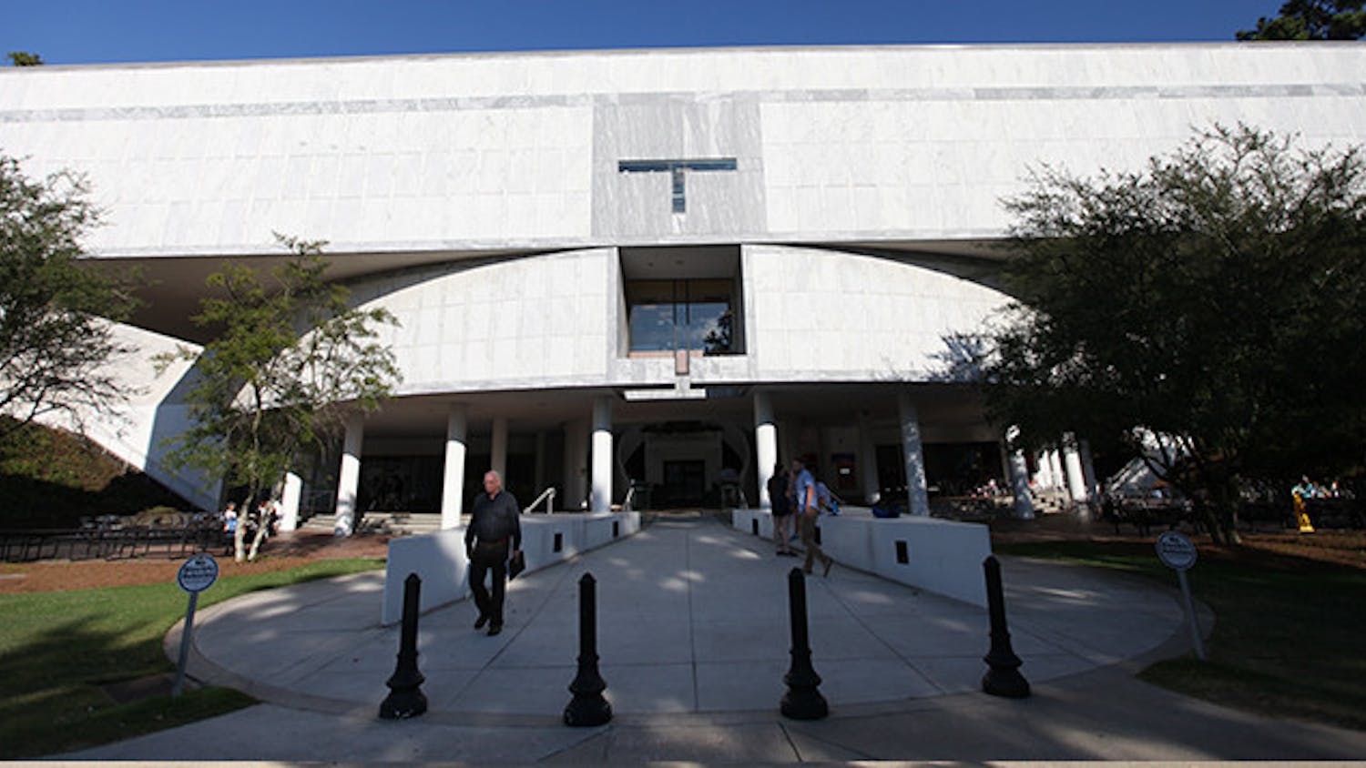 1010-Dobbs-University-Center-DUC_Jason_Oh