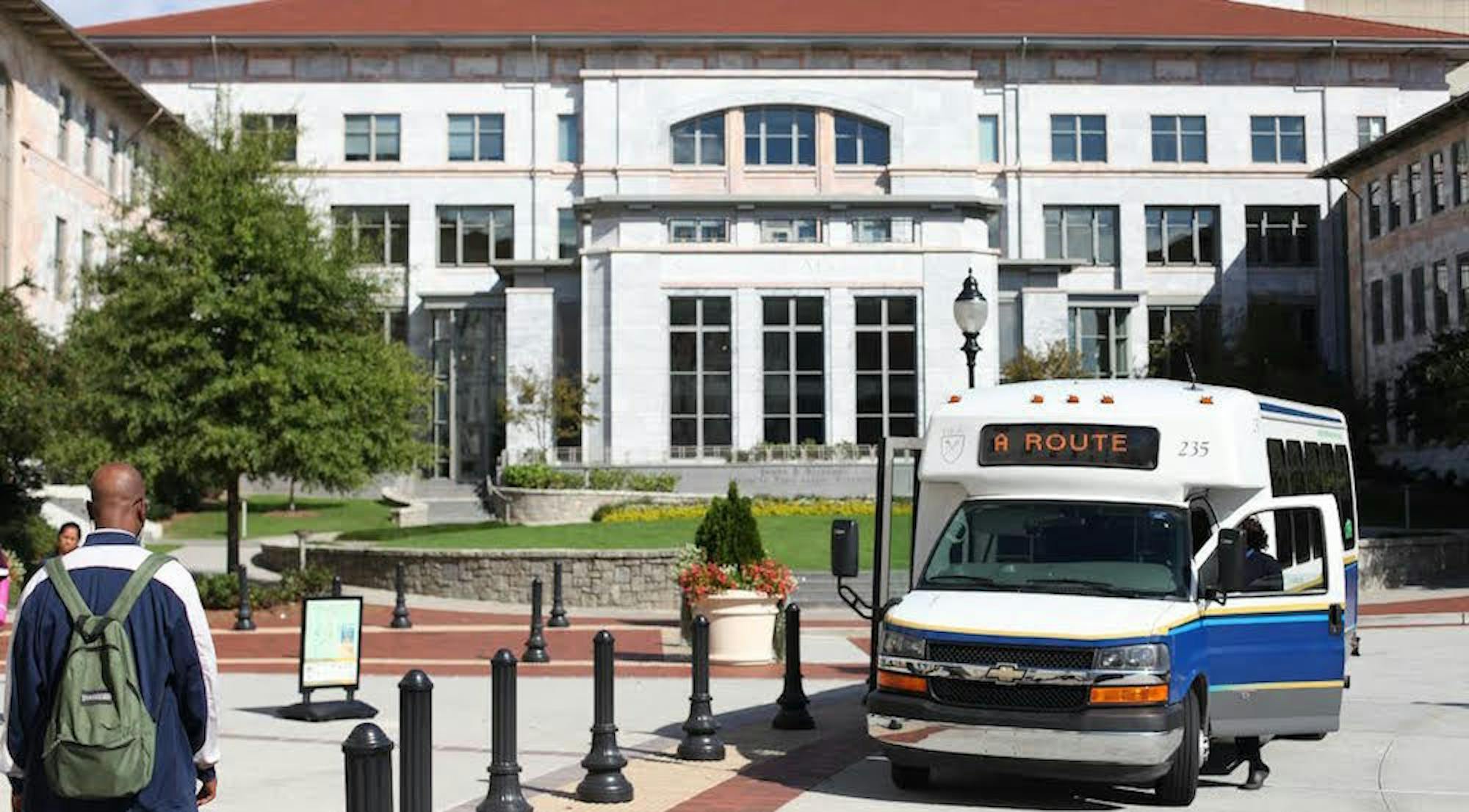 Emory University A Shuttle. | Photo by Jason Oh